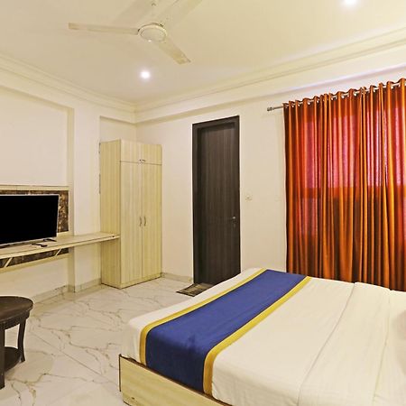 Hotel Almora Inn - Near By Delhi International Airport - With Free Airport Pickup And Drop Nueva Delhi Exterior foto