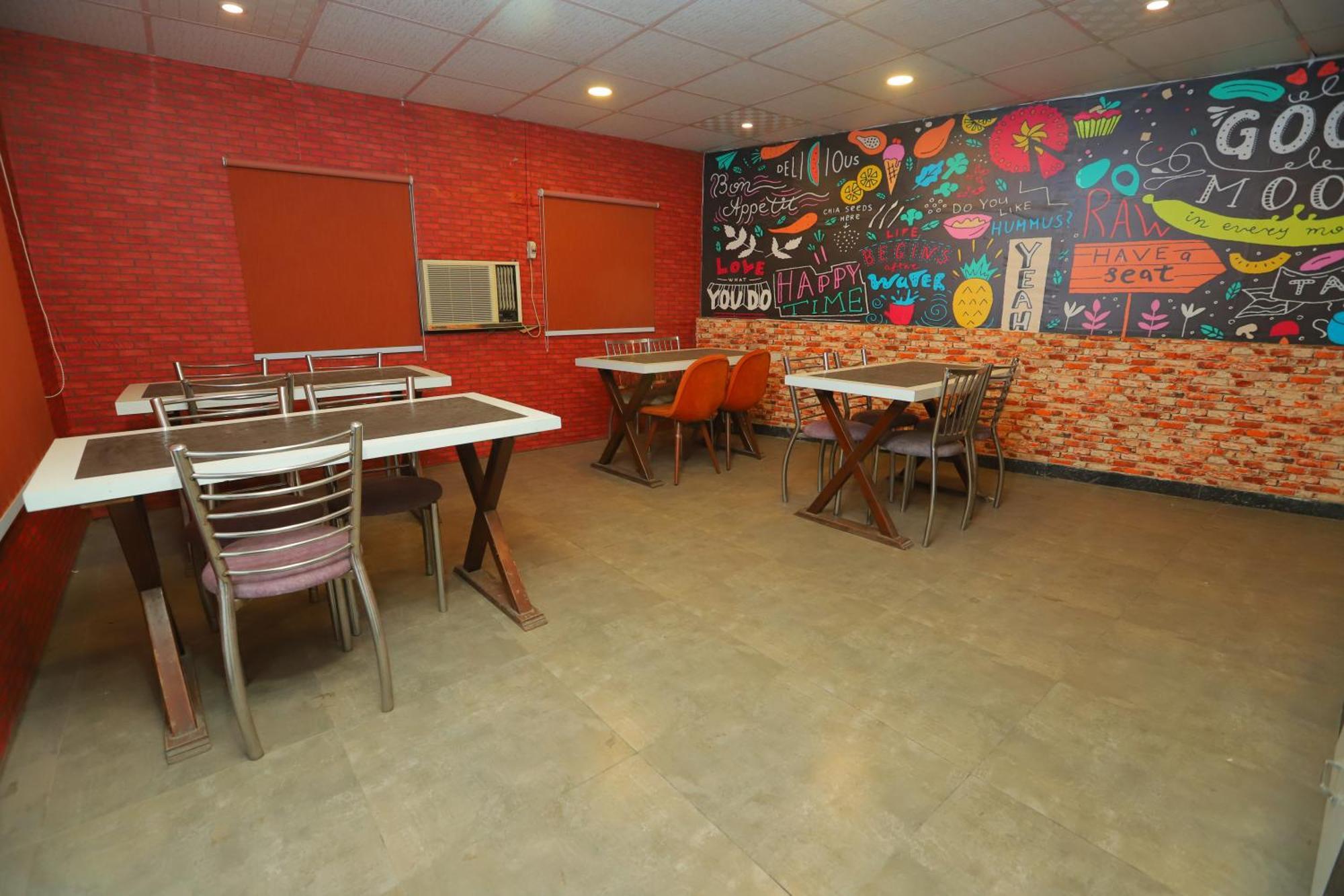 Hotel Almora Inn - Near By Delhi International Airport - With Free Airport Pickup And Drop Nueva Delhi Exterior foto
