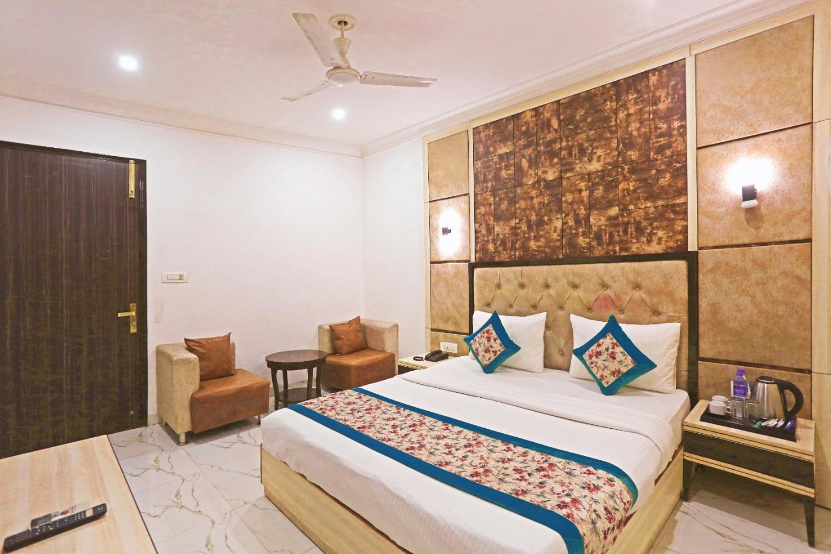 Hotel Almora Inn - Near By Delhi International Airport - With Free Airport Pickup And Drop Nueva Delhi Exterior foto