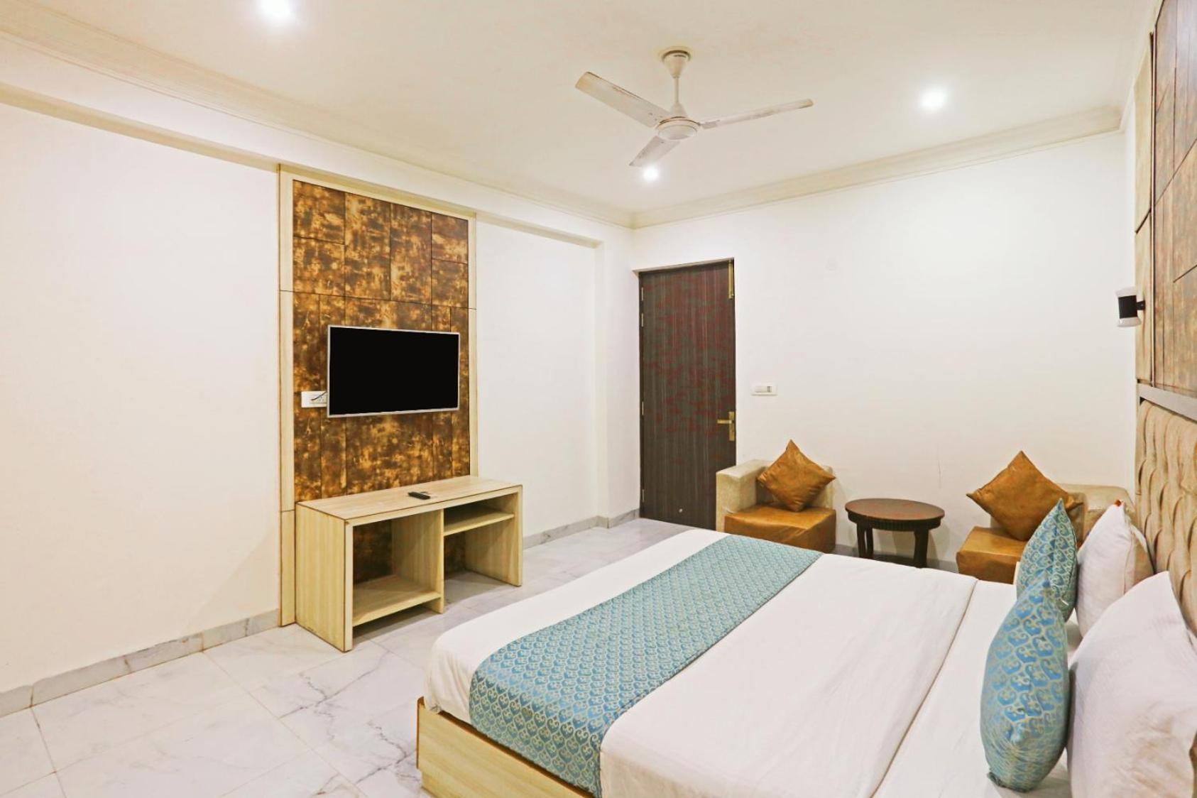 Hotel Almora Inn - Near By Delhi International Airport - With Free Airport Pickup And Drop Nueva Delhi Exterior foto