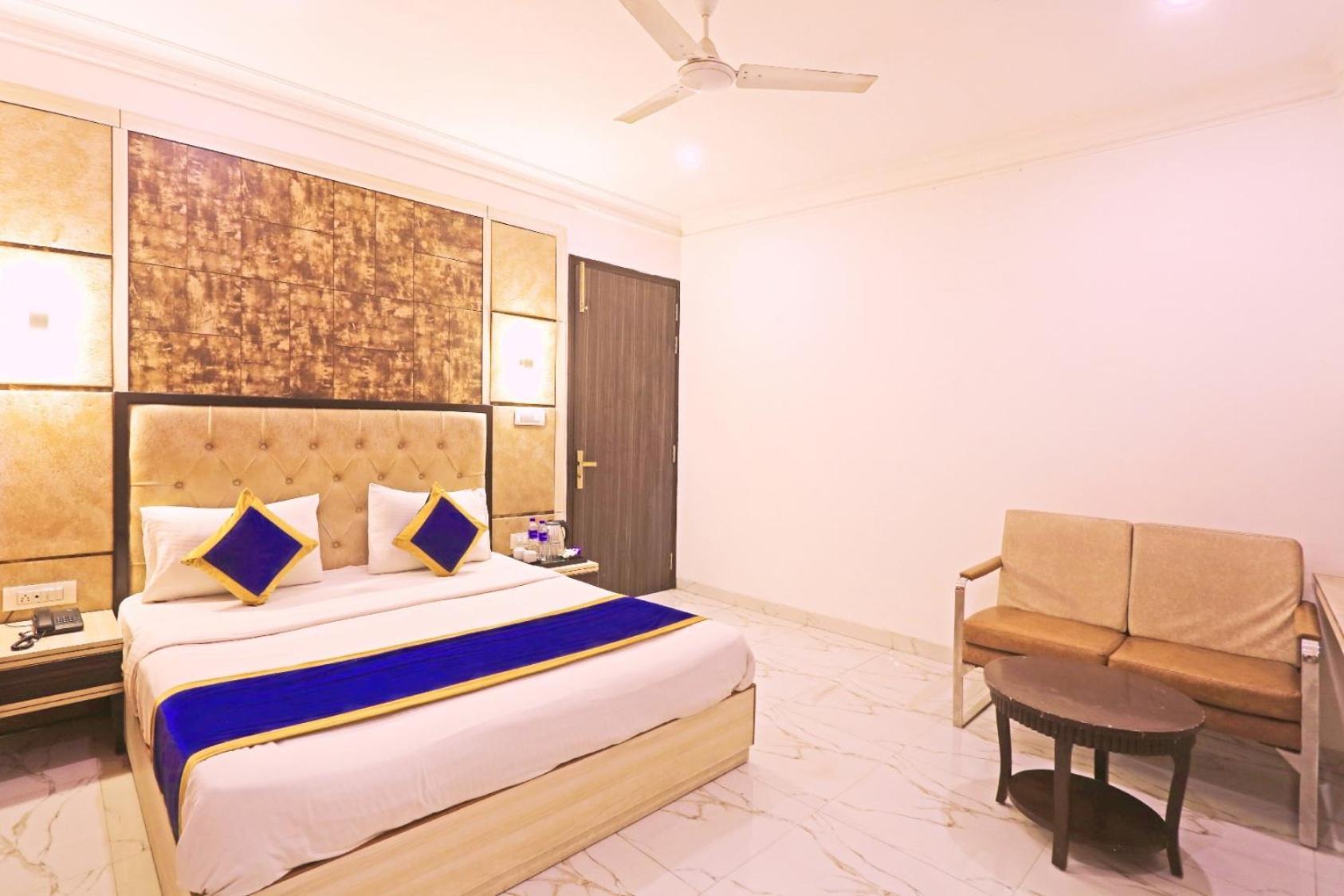 Hotel Almora Inn - Near By Delhi International Airport - With Free Airport Pickup And Drop Nueva Delhi Exterior foto
