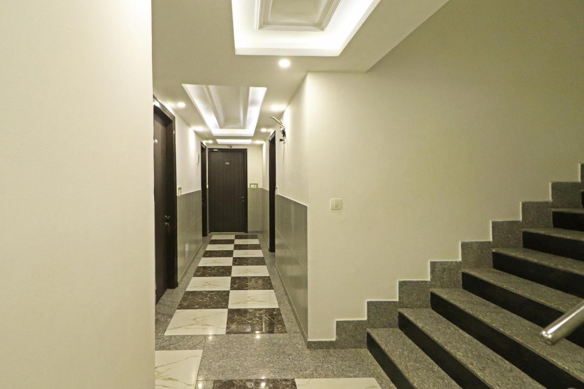 Hotel Almora Inn - Near By Delhi International Airport - With Free Airport Pickup And Drop Nueva Delhi Exterior foto