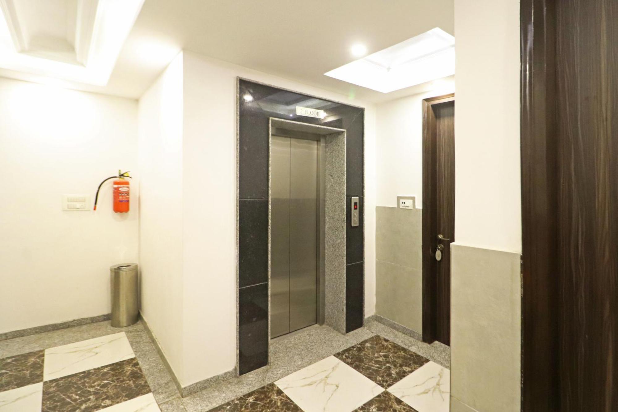 Hotel Almora Inn - Near By Delhi International Airport - With Free Airport Pickup And Drop Nueva Delhi Exterior foto