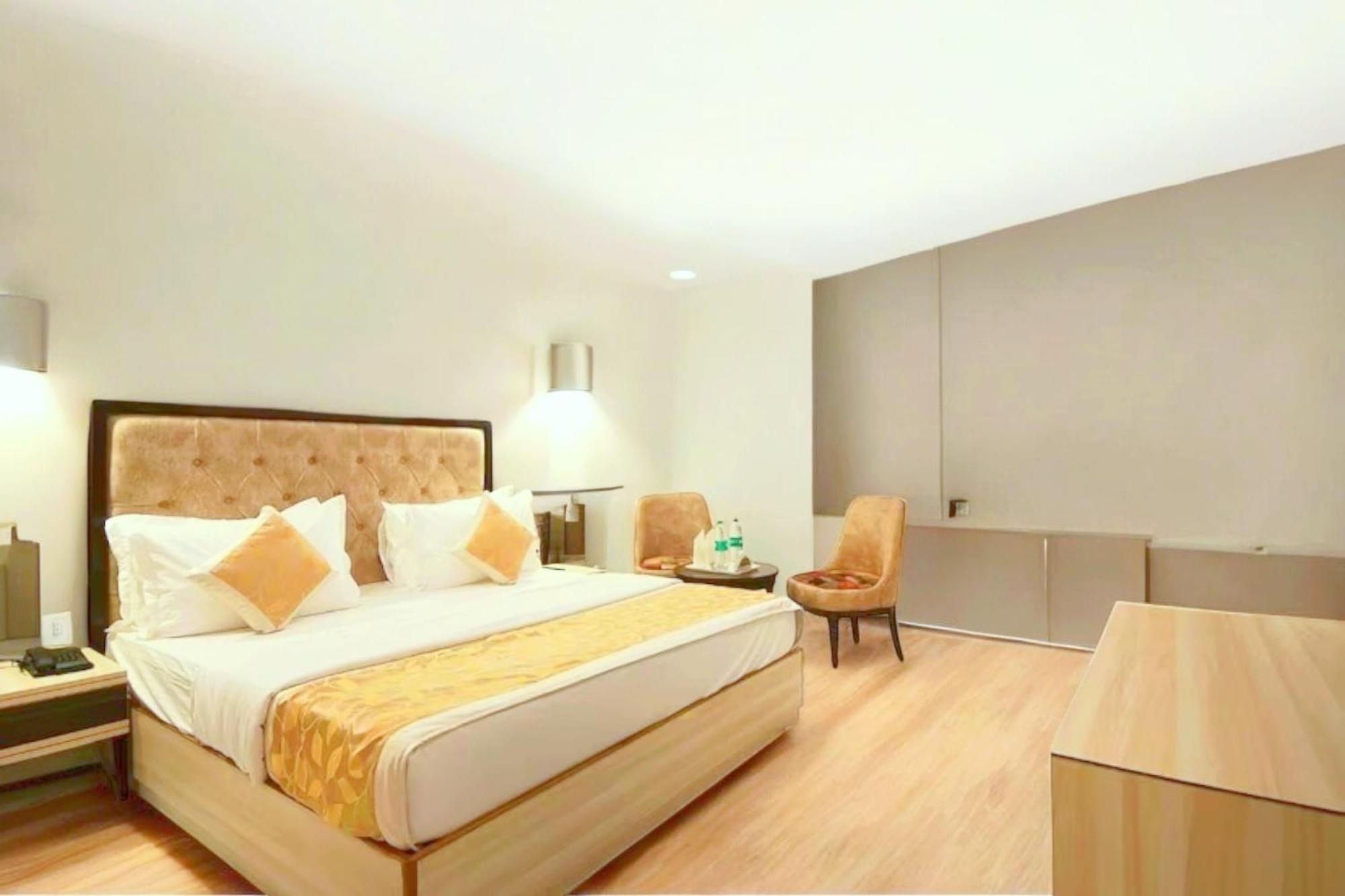 Hotel Almora Inn - Near By Delhi International Airport - With Free Airport Pickup And Drop Nueva Delhi Exterior foto